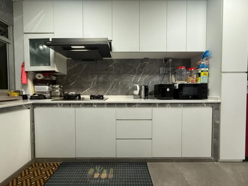 969 Hougang Street 91, 969 Hougang Street 91, 3 Bedrooms, 969 sqft, HDB Flat For Sale, by Michelle Tan, 500242770 - Kitchen - PropertyGuru.com.sg