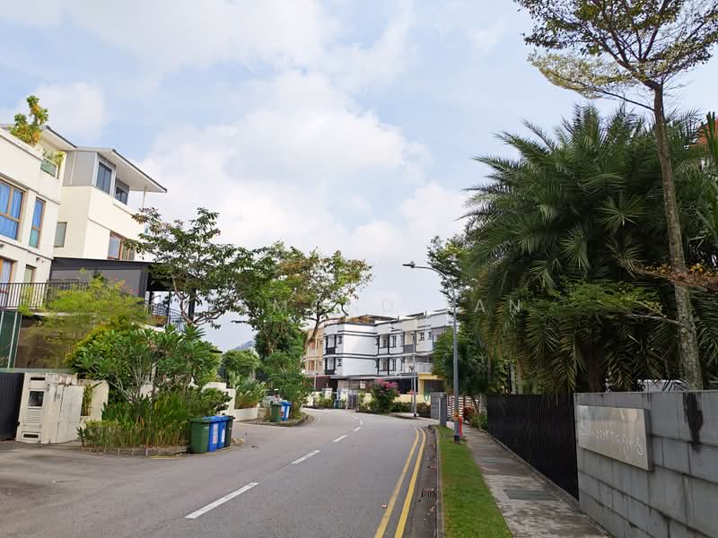 Semi D/ Bedok mrt/ renovated, Kew drive, 5 Bedrooms, 4,150 sqft, Semi-Detached House For Rent, by Desmond Tan, 500242774 - Exterior - PropertyGuru.com.sg