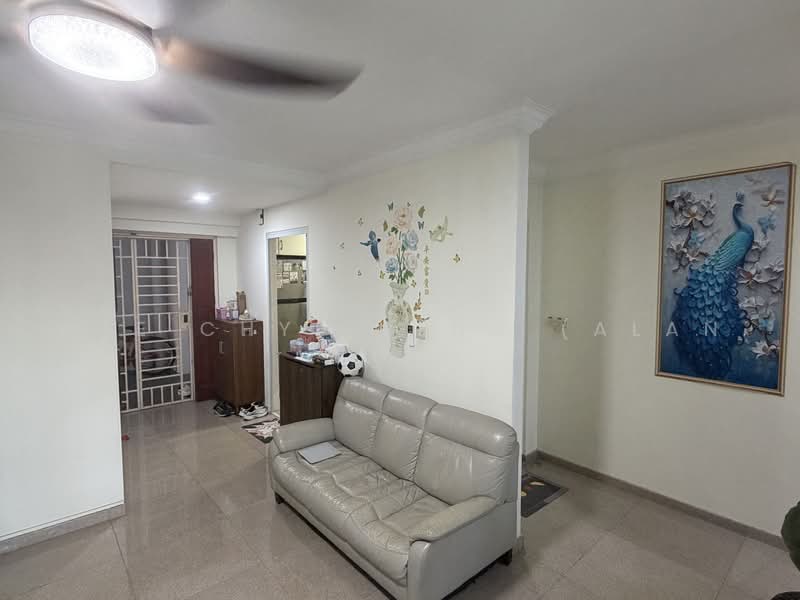 386 Bukit Batok West Avenue 5, 386 Bukit Batok West Avenue 5, 3 Bedrooms, 968 sqft, HDB Flat For Sale, by Wee Chye Heng (Alan Wee), 500242777 - Living Room - PropertyGuru.com.sg