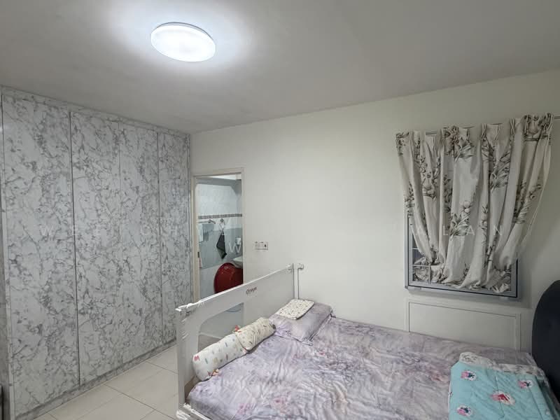 386 Bukit Batok West Avenue 5, 386 Bukit Batok West Avenue 5, 3 Bedrooms, 968 sqft, HDB Flat For Sale, by Wee Chye Heng (Alan Wee), 500242777 - Bedroom - PropertyGuru.com.sg