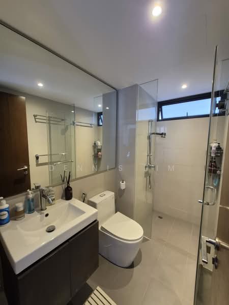 Waterbay, 45B Edgefield Plains, 3 Bedrooms, 1,076 sqft, Condominium For Sale, by Dennis Lim, 500242782 - Bathroom - PropertyGuru.com.sg
