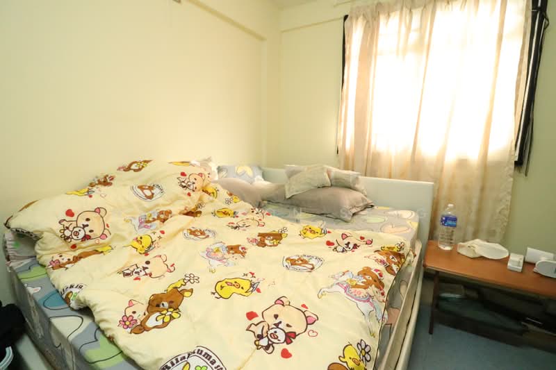 99 Commonwealth Crescent, 99 Commonwealth Crescent, 2 Bedrooms, 591 sqft, HDB Flat For Sale, by Neo Soon Seng, 500242784 - Bedroom - PropertyGuru.com.sg