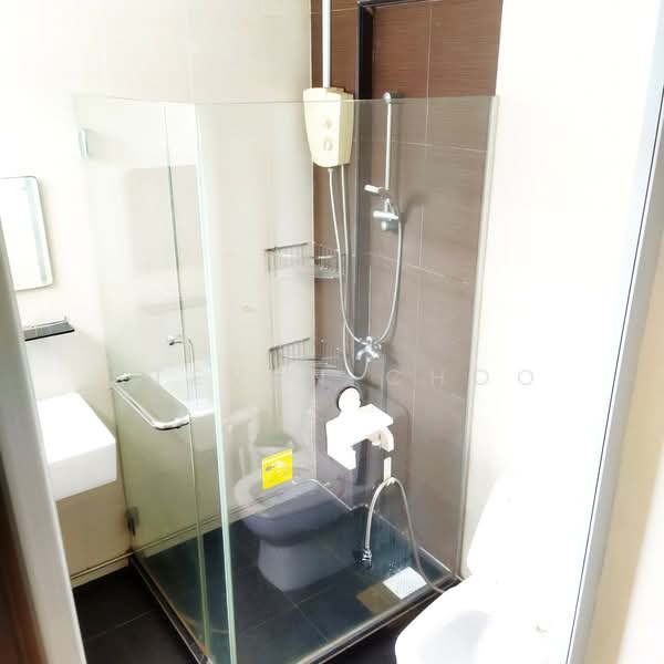 229 Yishun Street 21, 229 Yishun Street 21, Room Rental, 1,302 sqft, HDB Flat For Rent, by Steven Choo, 500242794 - Bathroom - PropertyGuru.com.sg