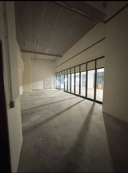 Stellar @ Tampines, 12 Tampines North Drive 4, 1,000 sqft, Factory / Workshop (B2) For Rent, by Alvin Chua, 500242799 - Interior - CommercialGuru.com.sg