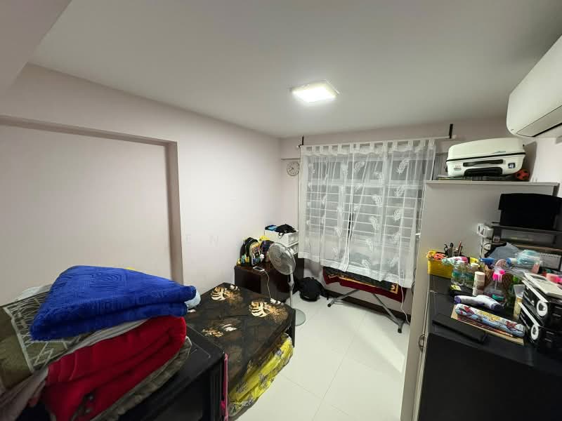 186A Fengshan GreenVille, 186A Bedok North Street 4, 3 Bedrooms, 1,001 sqft, HDB Flat For Sale, by Dennis Lim, 500242806 - Bedroom - PropertyGuru.com.sg