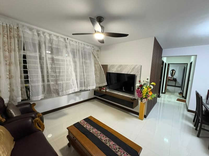 186A Fengshan GreenVille, 186A Bedok North Street 4, 3 Bedrooms, 1,001 sqft, HDB Flat For Sale, by Dennis Lim, 500242806 - Living Room - PropertyGuru.com.sg