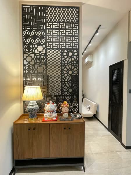 Forest Hills Condo, 27 Transit Road, 3 Bedrooms, 1,367 sqft, Condominium For Sale, by Linda Lee SG, 500242832 - Corridor - PropertyGuru.com.sg