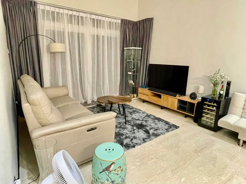 Forest Hills Condo, 27 Transit Road, 3 Bedrooms, 1,367 sqft, Condominium For Sale, by Linda Lee SG, 500242832 - Living Room - PropertyGuru.com.sg