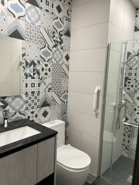 Forest Hills Condo, 27 Transit Road, 3 Bedrooms, 1,367 sqft, Condominium For Sale, by Linda Lee SG, 500242832 - Bathroom - PropertyGuru.com.sg
