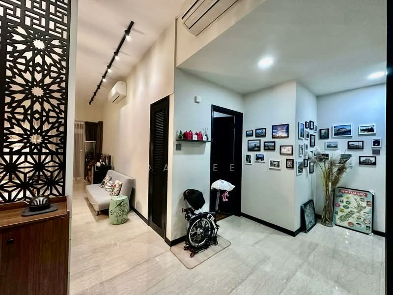 Forest Hills Condo, 27 Transit Road, 3 Bedrooms, 1,367 sqft, Condominium For Sale, by Linda Lee SG, 500242832 - Living Room - PropertyGuru.com.sg
