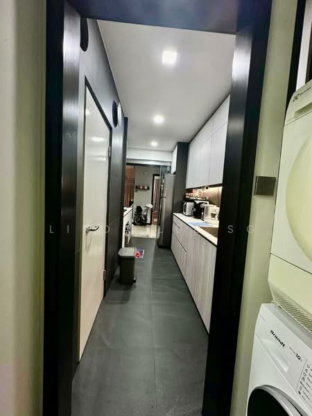 Forest Hills Condo, 27 Transit Road, 3 Bedrooms, 1,367 sqft, Condominium For Sale, by Linda Lee SG, 500242832 - Kitchen - PropertyGuru.com.sg
