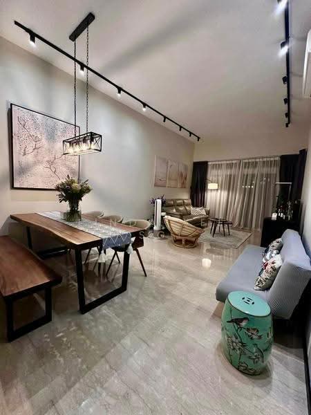 Forest Hills Condo, 27 Transit Road, 3 Bedrooms, 1,367 sqft, Condominium For Sale, by Linda Lee SG, 500242832 - Living Room - PropertyGuru.com.sg