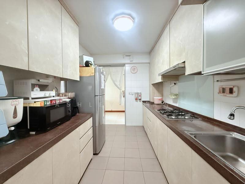 213A Punggol Walk, 213A Punggol Walk, Hougang / Punggol / Sengkang, 3 Bedrooms, 1,001 sqft, HDB Flat For Sale, by Ashley Huang, 500242850 - Kitchen - PropertyGuru.com.sg