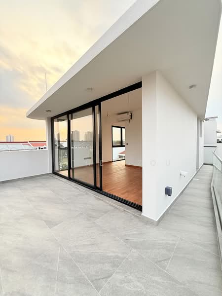Siglap road, East Coast / Marine Parade, 5 Bedrooms, 9,280 sqft, Detached House For Sale, by Esther Zou, 500242856 - PropertyGuru.com.sg
