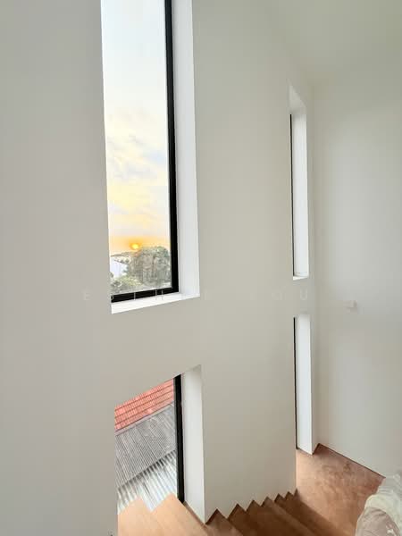 Siglap road, East Coast / Marine Parade, 5 Bedrooms, 9,280 sqft, Detached House For Sale, by Esther Zou, 500242856 - PropertyGuru.com.sg