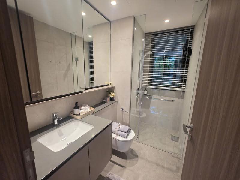 Norwood Grand, 10 Champions Way, Admiralty / Woodlands, 4 Bedrooms, 1,313 sqft, Condominium For Sale, by Don Lim, 500242858 - Common Bath - PropertyGuru.com.sg