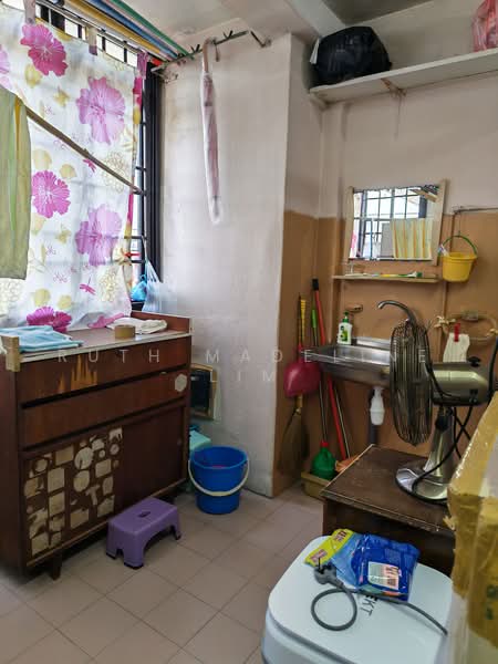 43 Circuit Road, 43 Circuit Road, 2 Bedrooms, 560 sqft, HDB Flat For Sale, by Ruth Madeline Lim, 500242861 - PropertyGuru.com.sg