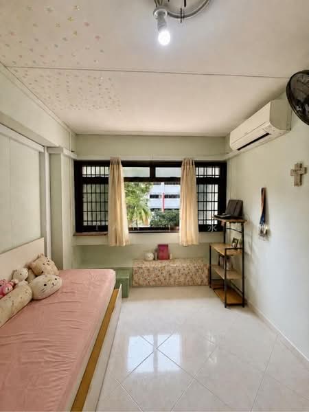 273 Toh Guan Road, 273 273, Boon Lay / Jurong / Tuas, 3 Bedrooms, 1,087 sqft, HDB Flat For Sale, by YT Tan (陈永达), 500242864 - PropertyGuru.com.sg