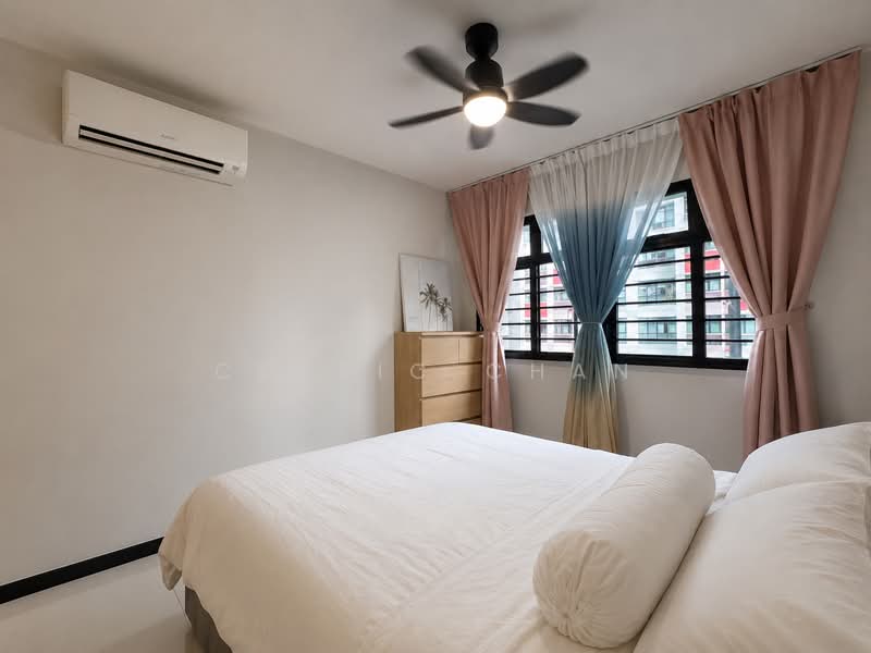 933A Hougang Avenue 9, 933A Hougang Avenue 9, 3 Bedrooms, 1,001 sqft, HDB Flat For Sale, by Cedric Chan, 500242866 - Bedroom - PropertyGuru.com.sg