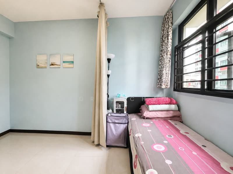 933A Hougang Avenue 9, 933A Hougang Avenue 9, 3 Bedrooms, 1,001 sqft, HDB Flat For Sale, by Cedric Chan, 500242866 - Bedroom - PropertyGuru.com.sg