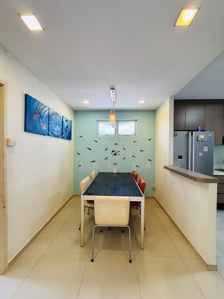 448 Hougang Avenue 10, 448 Hougang Avenue 10, 3 Bedrooms, 1,130 sqft, HDB Flat For Sale, by Eugene Kang, 500242875 - Dining Room - PropertyGuru.com.sg