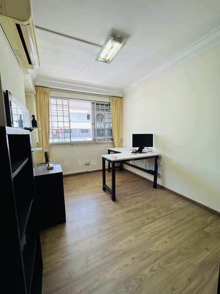 448 Hougang Avenue 10, 448 Hougang Avenue 10, 3 Bedrooms, 1,130 sqft, HDB Flat For Sale, by Eugene Kang, 500242875 - Study - PropertyGuru.com.sg