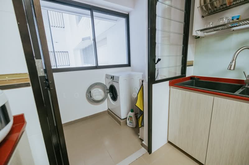 472C Fernvale Street, 472C Fernvale Street, 3 Bedrooms, 1,001 sqft, HDB Flat For Sale, by Loh Guo Pei, 500242882 - Kitchen - PropertyGuru.com.sg