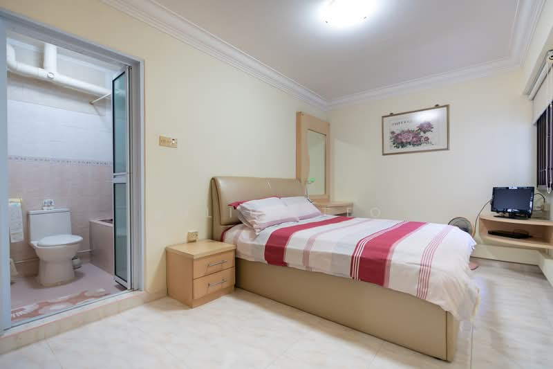 662D Jurong West Street 64, 662D Jurong West Street 64, 3 Bedrooms, 1,184 sqft, HDB Flat For Sale, by Julius Teo, 500242890 - Master Bedroom - PropertyGuru.com.sg