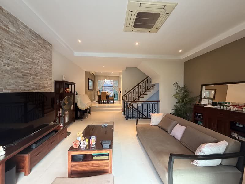 Horizon Green, 769 Ang Mo Kio Avenue 2, 6 Bedrooms, 3,218 sqft, Terraced House For Sale, by Ken Tay, 500242891 - Living Room - PropertyGuru.com.sg