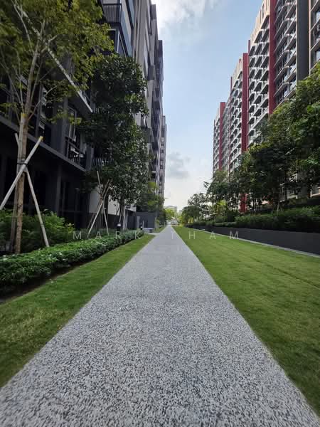 Lumina Grand, Bukit Batok West Ave. 5, 3 Bedrooms, 936 sqft, Condominium For Rent, by Mark Tham, 500242893 - Exterior - PropertyGuru.com.sg