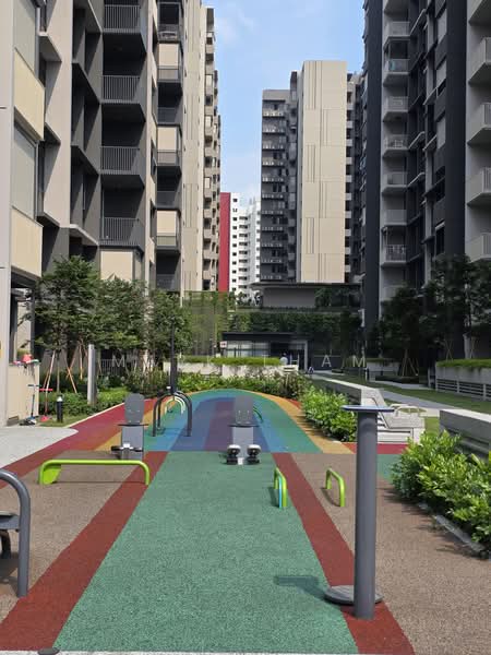 Lumina Grand, Bukit Batok West Ave. 5, 3 Bedrooms, 936 sqft, Condominium For Rent, by Mark Tham, 500242893 - Exterior - PropertyGuru.com.sg