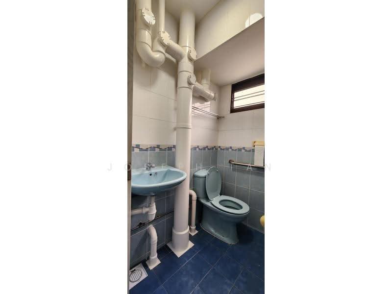 58 Telok Blangah Heights, 58 Telok Blangah Heights, Harbourfront / Telok Blangah, Room Rental, 120 sqft, HDB Flat For Rent, by Joseph Tan, 500242898 - Bathroom - PropertyGuru.com.sg