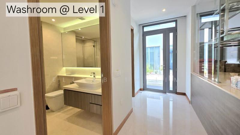 5Bed5Bath+Helper Big Family Bukit Timah $13xx psf Landed Living Tan Kah Kee MRT, , 5 Bedrooms, 3,154 sqft, Cluster House For Sale, by Elizabeth Lim, 500242902 - Bathroom - PropertyGuru.com.sg