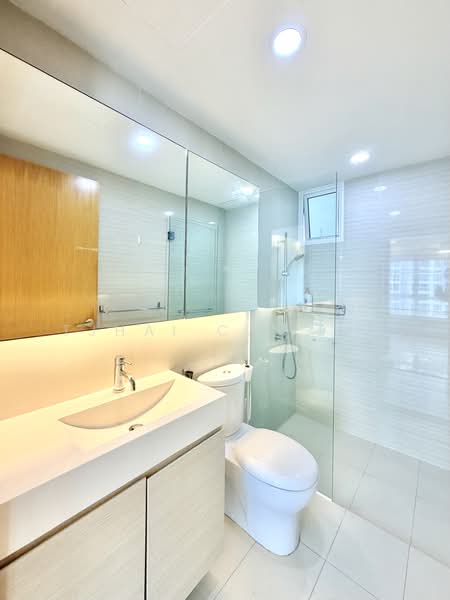 The Tampines Trilliant, 11 Tampines Central 7, 3 Bedrooms, 1,130 sqft, Condominium For Sale, by TJHAI C. (TJ), 500242905 - Bathroom - PropertyGuru.com.sg