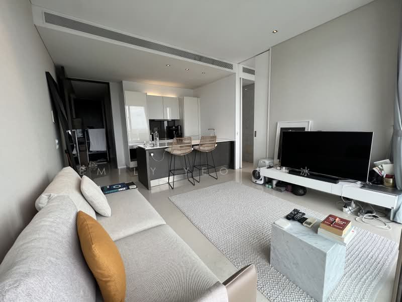Scotts Square, 6 Scotts Road, Orchard / River Valley, 1 Bedroom, 624 sqft, Condominium For Sale, by Emily Yeo 杨莉冰, 500242913 - Living Room - PropertyGuru.com.sg