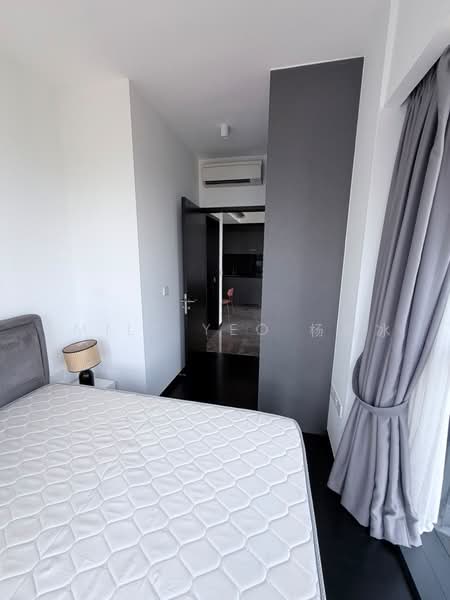 120 Grange, 120 Grange Road, Tanglin / Holland / Bukit Timah, 2 Bedrooms, 570 sqft, Condominium For Sale, by Emily Yeo 杨莉冰, 500242918 - Bedroom - PropertyGuru.com.sg