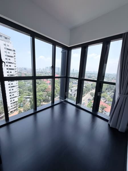 120 Grange, 120 Grange Road, Tanglin / Holland / Bukit Timah, 2 Bedrooms, 570 sqft, Condominium For Sale, by Emily Yeo 杨莉冰, 500242918 - View - PropertyGuru.com.sg