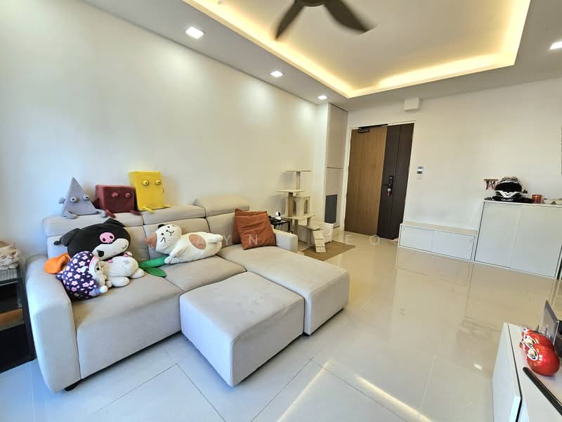 323A Sumang Walk, 323A Sumang Walk, 3 Bedrooms, 1,001 sqft, HDB Flat For Sale, by Wayne Teo, 500242921 - Living Room - PropertyGuru.com.sg