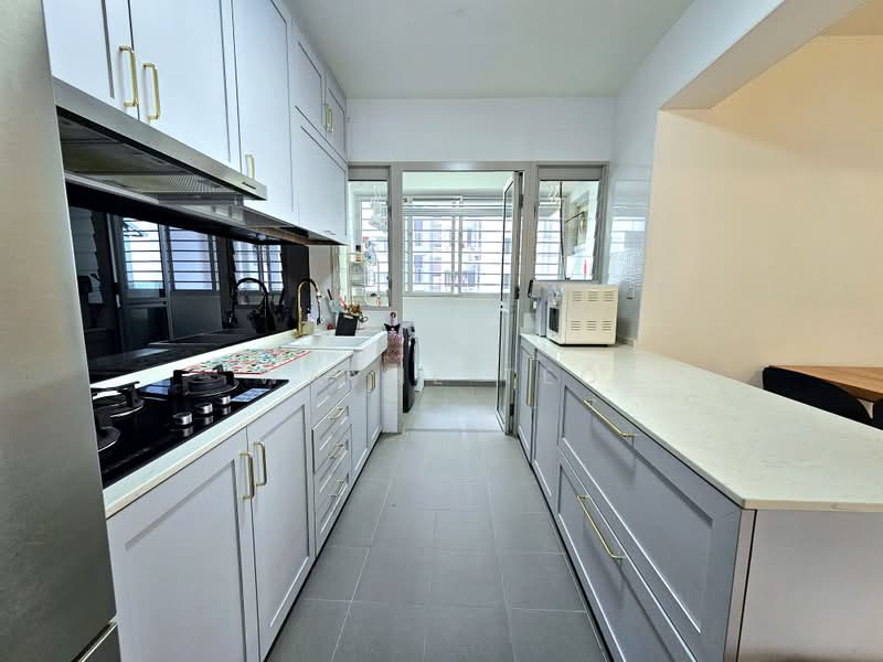 323A Sumang Walk, 323A Sumang Walk, 3 Bedrooms, 1,001 sqft, HDB Flat For Sale, by Wayne Teo, 500242921 - Kitchen - PropertyGuru.com.sg