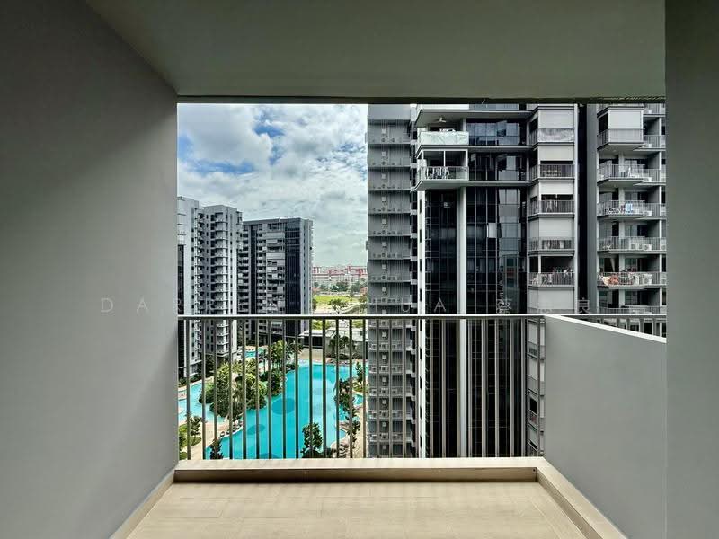 The Florence Residences, 87 Hougang Avenue 2, 2 Bedrooms, 667 sqft, Condominium For Rent, by Darren Chua 蔡忠良, 500242926 - Balcony - PropertyGuru.com.sg