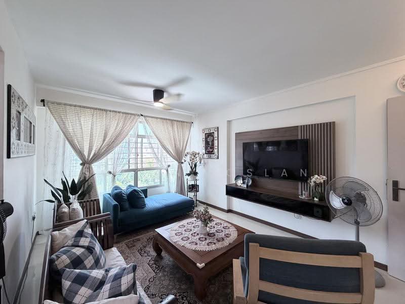 492G Tampines Street 45, 492G Tampines Street 45, Pasir Ris / Tampines, 3 Bedrooms, 990 sqft, HDB Flat For Sale, by Sofian Roslan, 500242940 - Living Room - PropertyGuru.com.sg