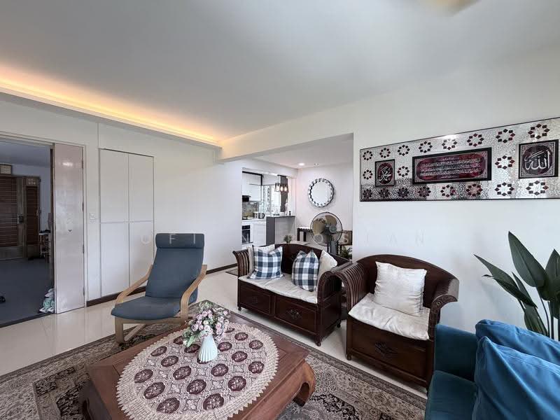 492G Tampines Street 45, 492G Tampines Street 45, Pasir Ris / Tampines, 3 Bedrooms, 990 sqft, HDB Flat For Sale, by Sofian Roslan, 500242940 - Living Room - PropertyGuru.com.sg