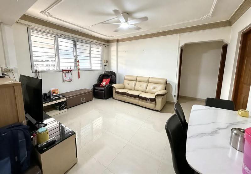 815 Jurong West Street 81, 815 Jurong West Street 81, Boon Lay / Jurong / Tuas, 3 Bedrooms, 1,119 sqft, HDB Flat For Sale, by Glen Tay, 500242946 - Living Room - PropertyGuru.com.sg