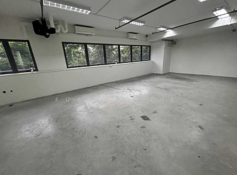 B2 Ground & Upper Floor Units Partial Fitted Car Workshop/Car wash/Car Scrap Yard for Rent @ Kranji, , 7,309 sqft, Factory / Workshop (B2) For Rent, by Fuan Freddie, 500242949 - Interior - CommercialGuru.com.sg