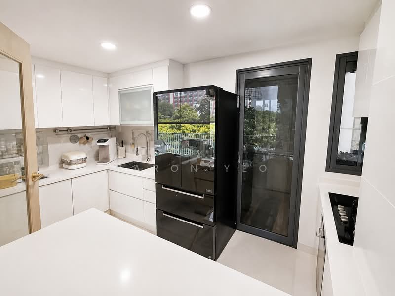 SkyPark Residences, 15 Sembawang Crescent, 4 Bedrooms, 1,313 sqft, Condominium For Sale, by Baron Yeo, 500242965 - Kitchen - PropertyGuru.com.sg