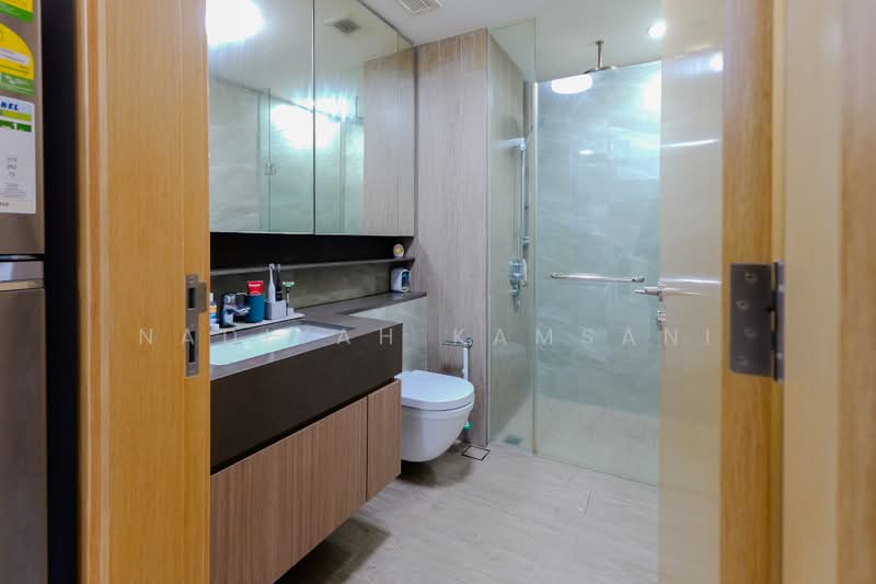 The Jovell, 17 Flora Drive, Changi Airport / Changi Village, 1 Bedroom, 527 sqft, Condominium For Sale, by Nadiyah Kamsani, 500242967 - Bathroom - PropertyGuru.com.sg