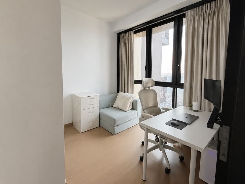 Irwell Hill Residences, 2 Irwell Hill, 2 Bedrooms, 624 sqft, Condominium For Rent, by Jamie Sim, 500242976 - Common Bedroom - PropertyGuru.com.sg