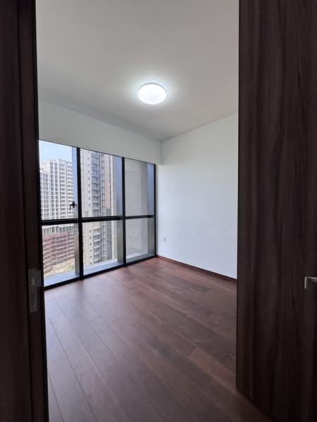 Lentor Modern, 7 Lentor Central, Mandai / Upper Thomson, 2 Bedrooms, 732 sqft, Condominium For Sale, by Greg Chan, 500243018 - Master Bedroom - PropertyGuru.com.sg