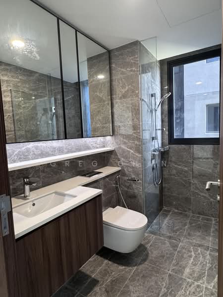 Lentor Modern, 7 Lentor Central, Mandai / Upper Thomson, 2 Bedrooms, 732 sqft, Condominium For Sale, by Greg Chan, 500243018 - Common Bathroom - PropertyGuru.com.sg