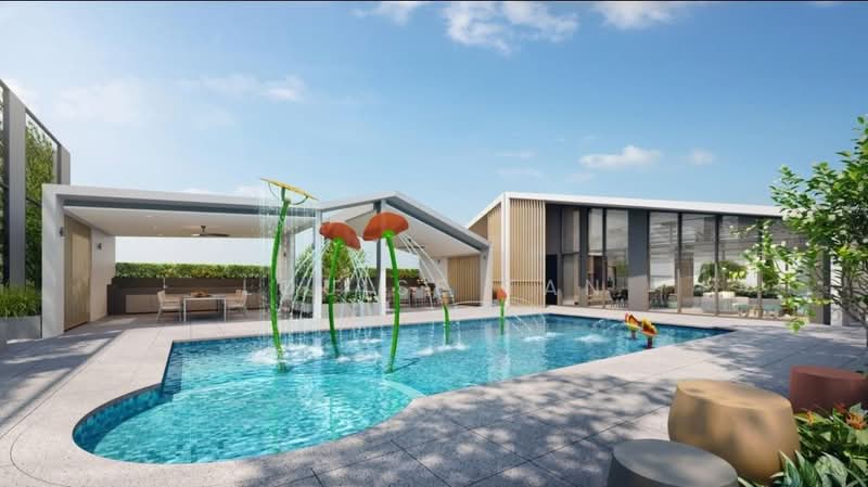 Lucerne Grand, Lakeside Drive, Boon Lay / Jurong / Tuas, 3 Bedrooms, 883 sqft, Condominium For Sale, by Louise Tan, 500243035 - Pool - PropertyGuru.com.sg